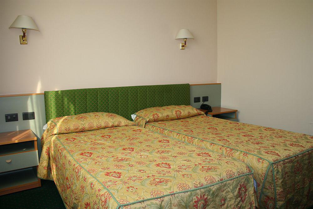 Rege Hotel San Donato Milanese Dış mekan fotoğraf