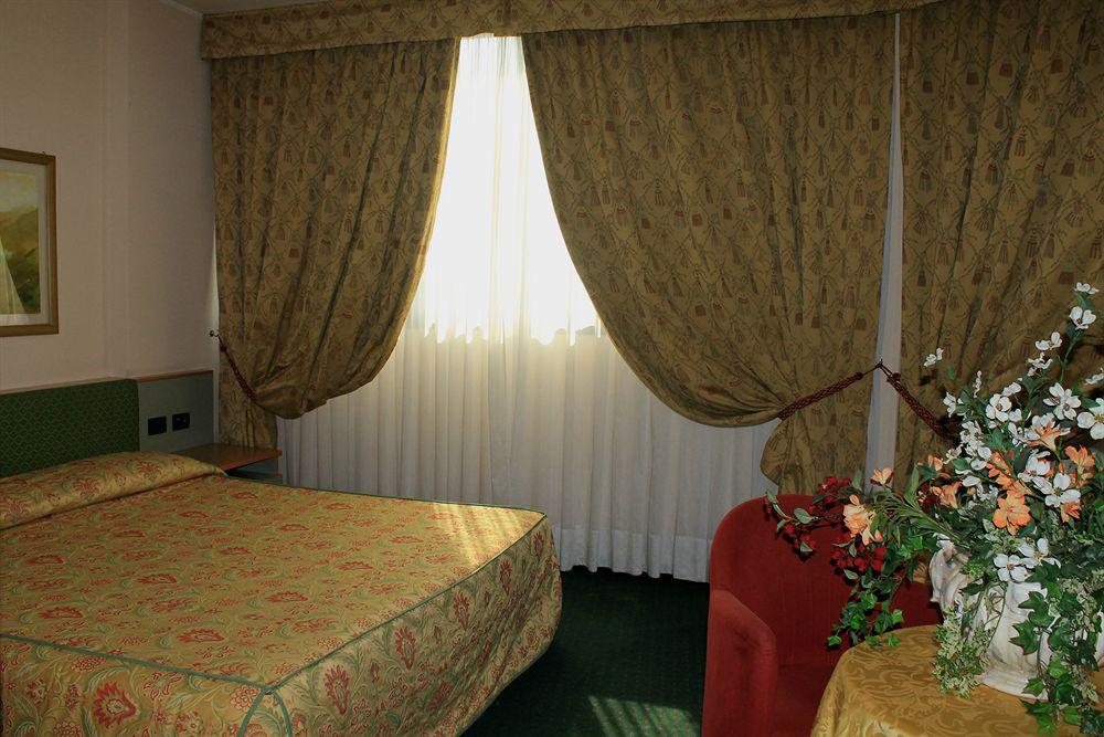 Rege Hotel San Donato Milanese Dış mekan fotoğraf