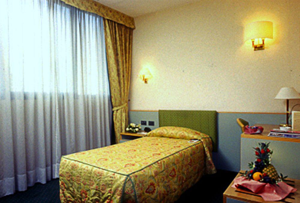 Rege Hotel San Donato Milanese Dış mekan fotoğraf